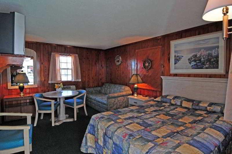 Rodeway Inn & Suites Nags Head Room photo